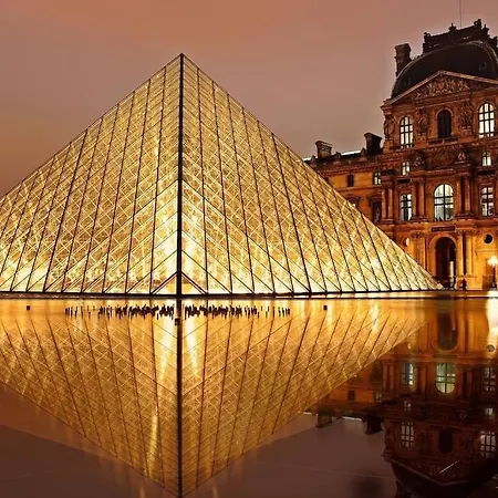 World Of Lovers *Paris*Disney* Bussy-Saint-Georges Exterior photo